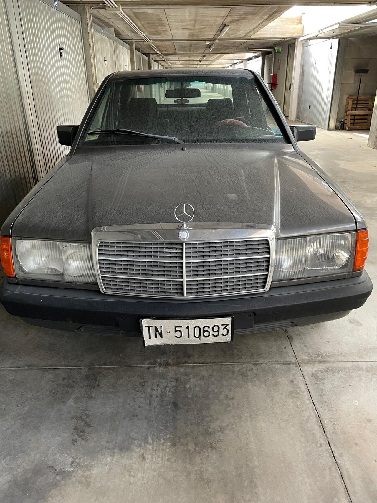 Mercedes-Benz 190 Prima serie