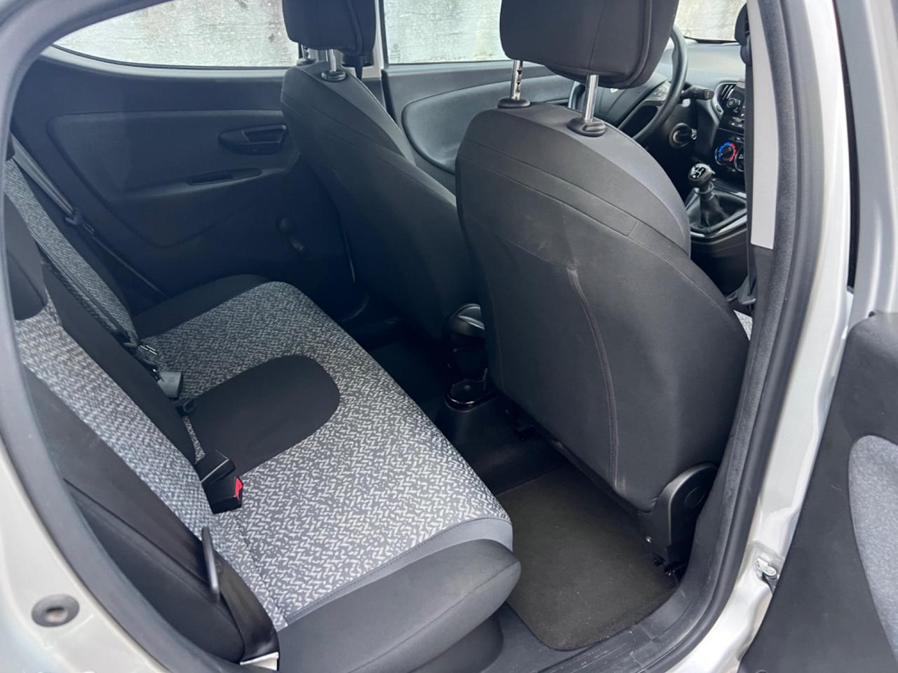 Lancia Ypsilon 1.2 69 CV 5 porte GPL Ecochic Gold