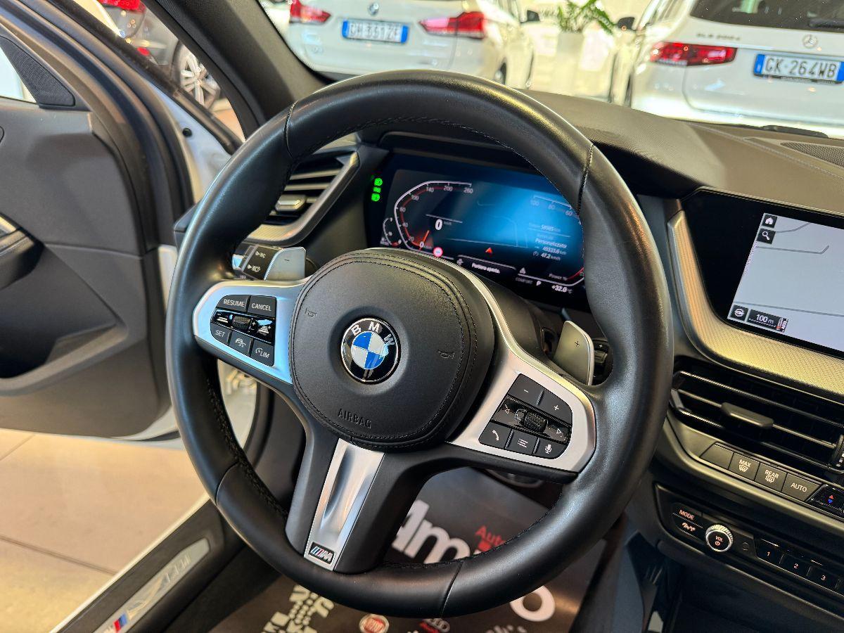 BMW Serie 1 118d M Sport Black Cromo Solo 58.000km