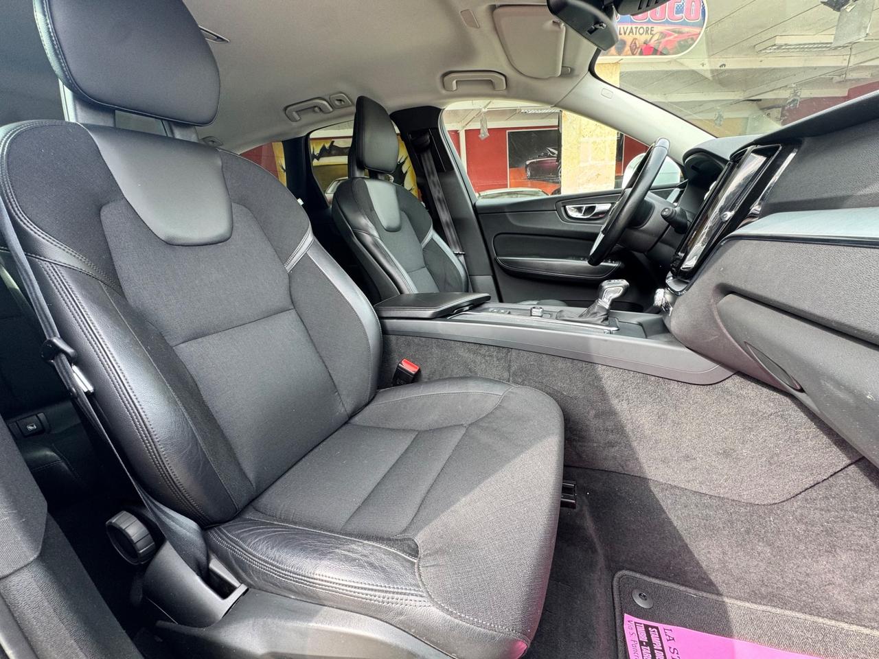 Volvo XC 60 XC60 D4 Geartronic Kinetic Motore 0km