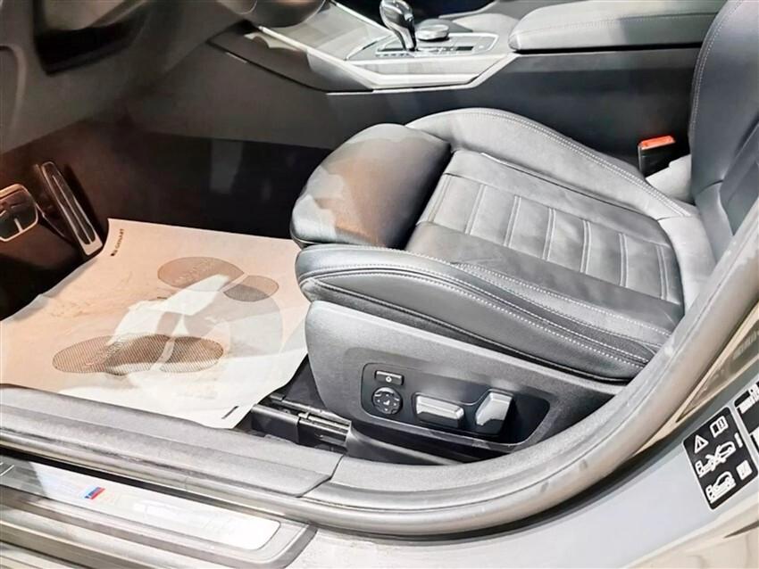 Bmw 320 320d xDrive Touring Msport