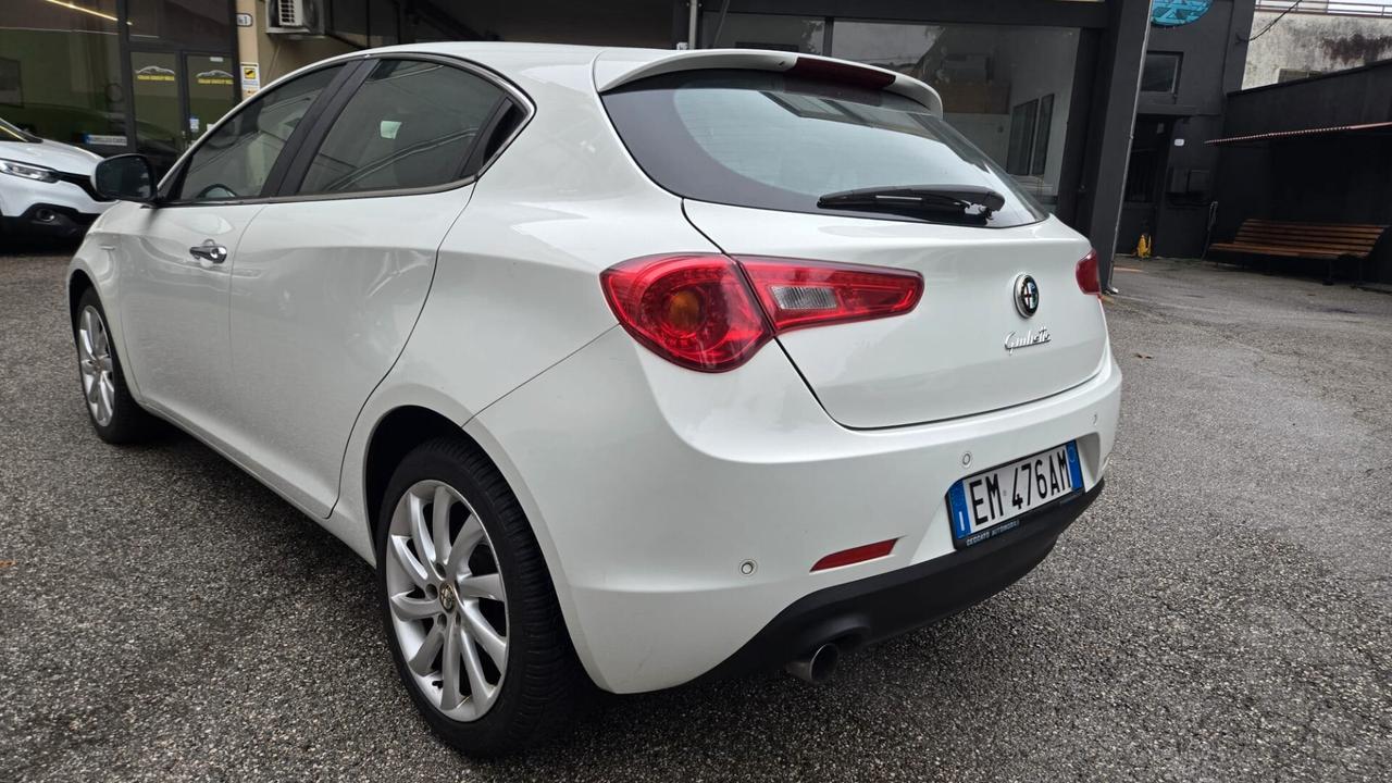 Alfa Romeo Giulietta 1.6 JTDm-2 105 CV Exclusive