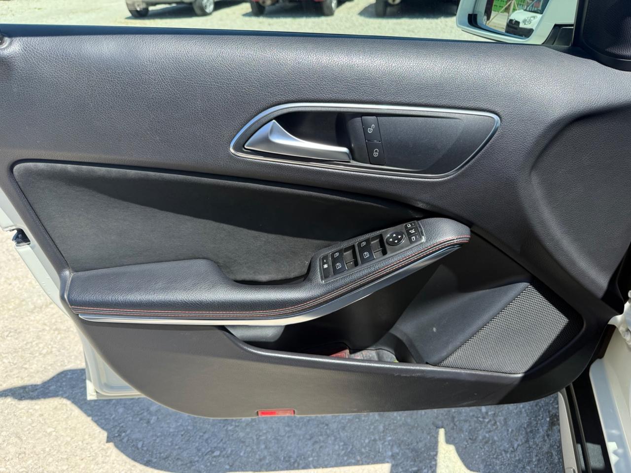 Mercedes-benz GLA 220 CDI Automatic 4Matic Premium