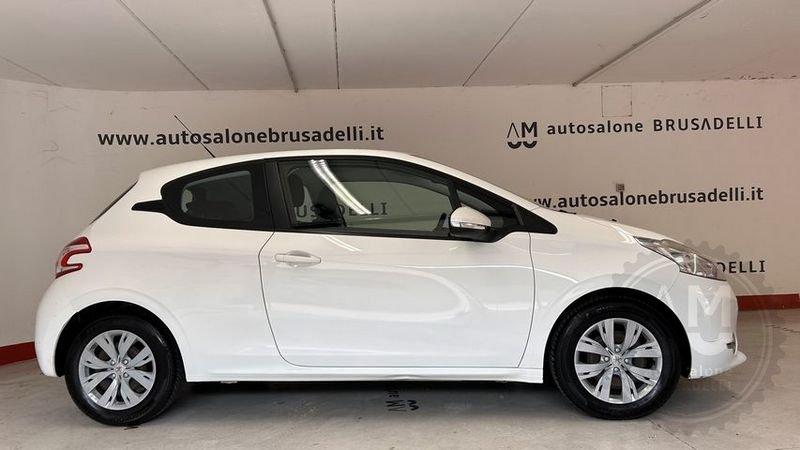 Peugeot 208 Active 1.2 VTi 82cv NEOP. SOLO 54.000 KM