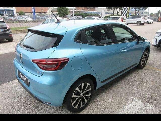 Renault Clio 1.6 E-Tech hybrid Zen 140cv auto my21