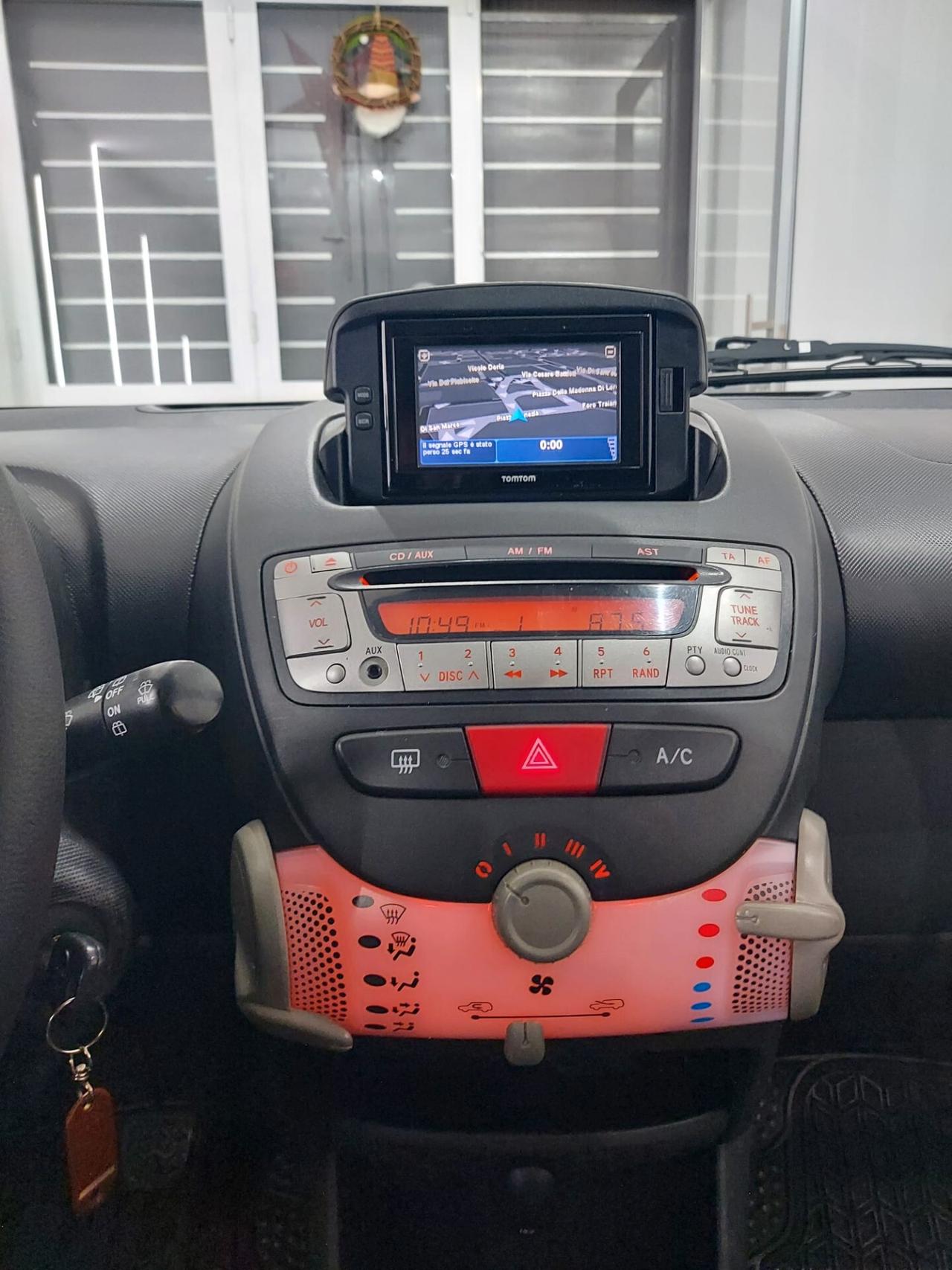 Toyota Aygo 1.0 12V VVT-i 5 porte Cool Soda Connect MMT