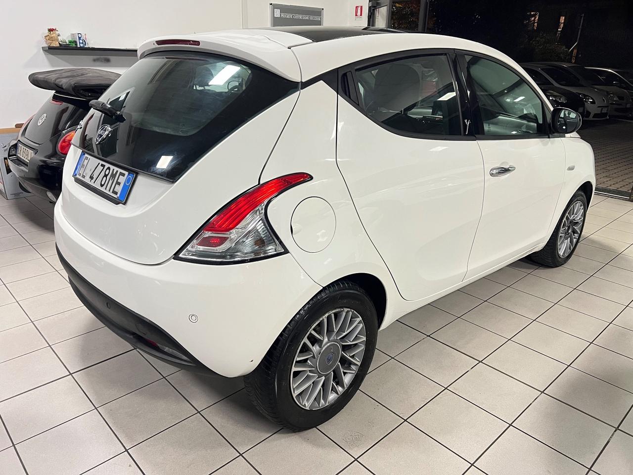 Lancia Ypsilon 1.3 MJT 16V 95 CV 5 porte Platinum Full optional