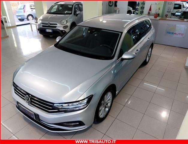 VOLKSWAGEN Passat Variant 1.6 TDI Dsg Business IVATA (FULL LED+NAVI)