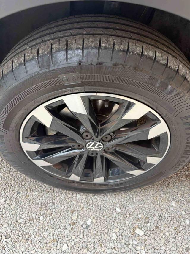 VOLKSWAGEN T-Cross 1.0 TSI Sport