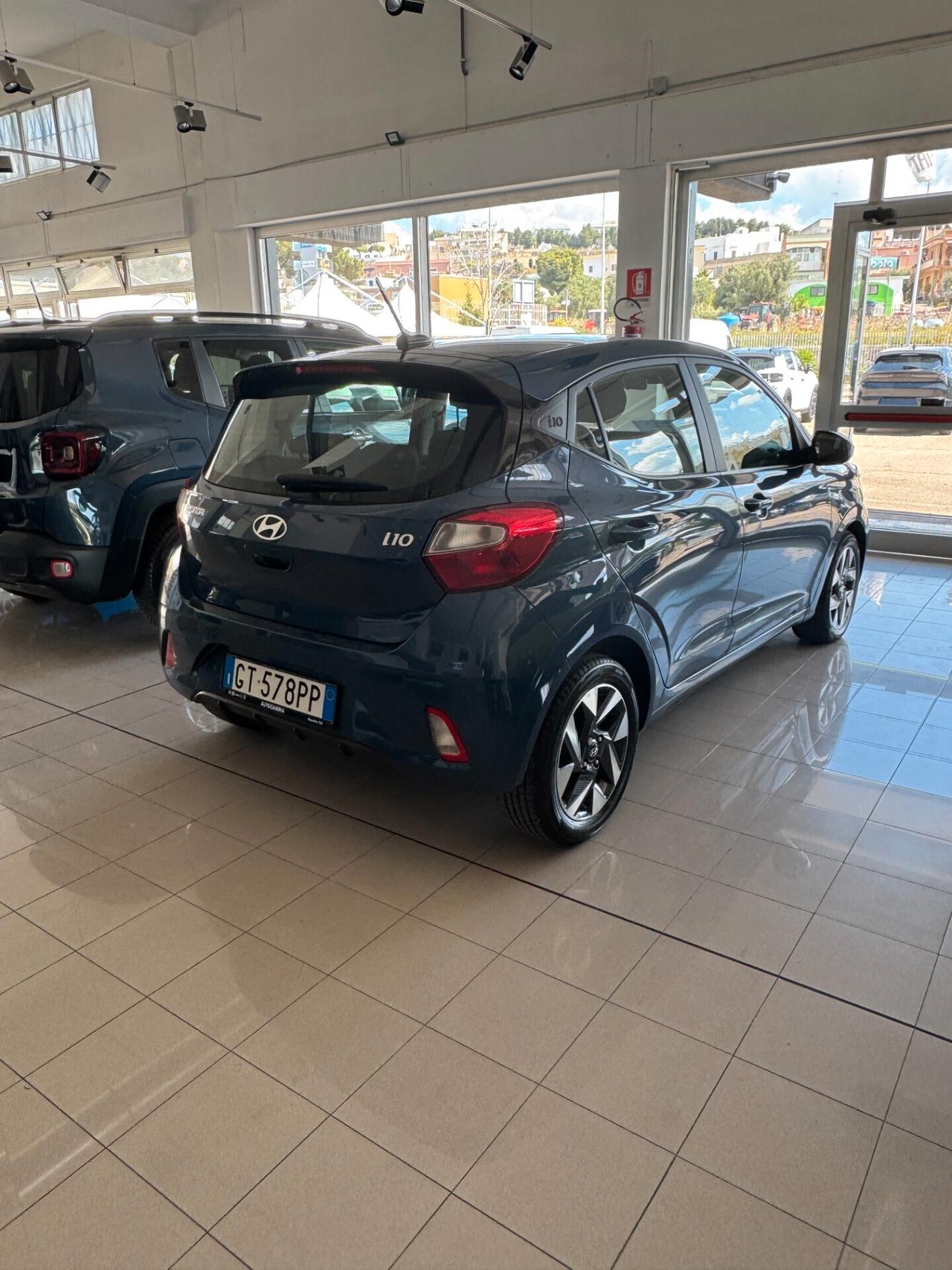 HYUNDAI i10 - FULL OPRIONAL 1.0 MPI Connectline