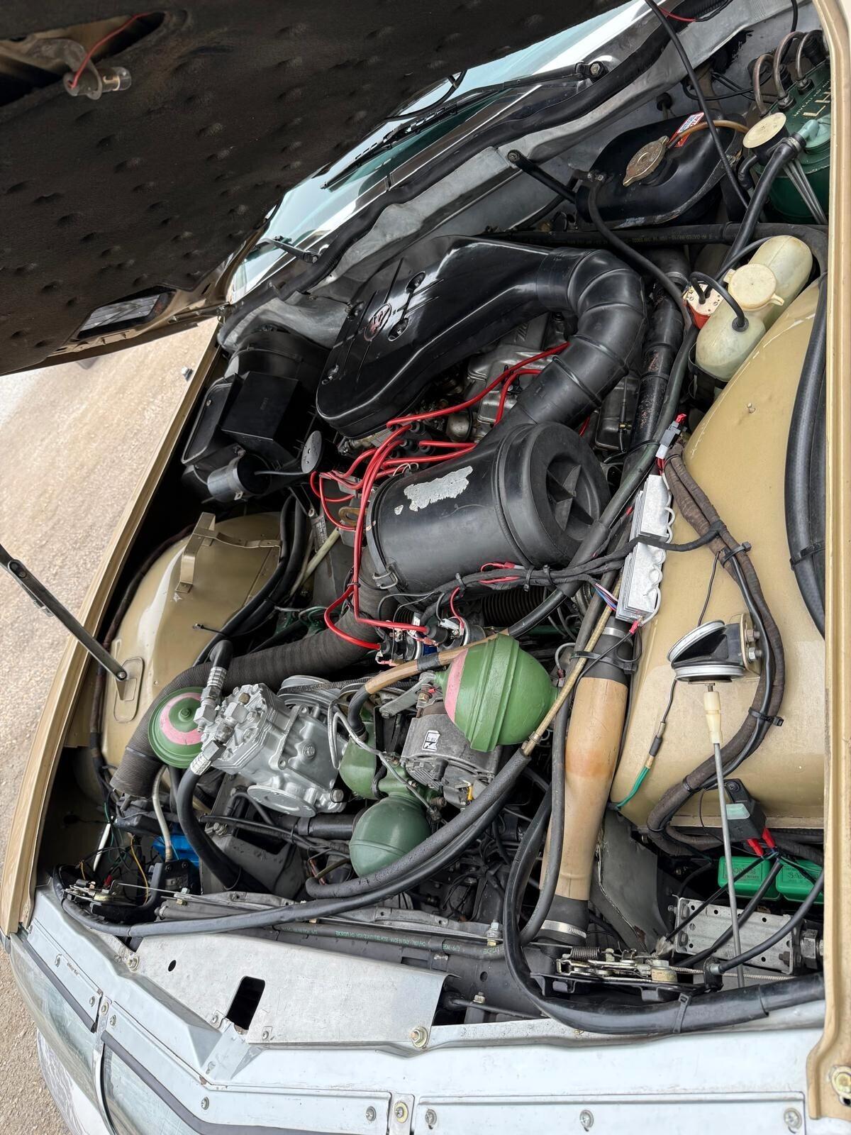 Citroen SM COMPLETAMENTE REVISIONATA E RESTAURATA - RARISSIMA- DA COLLEZIONE-POCHI KM