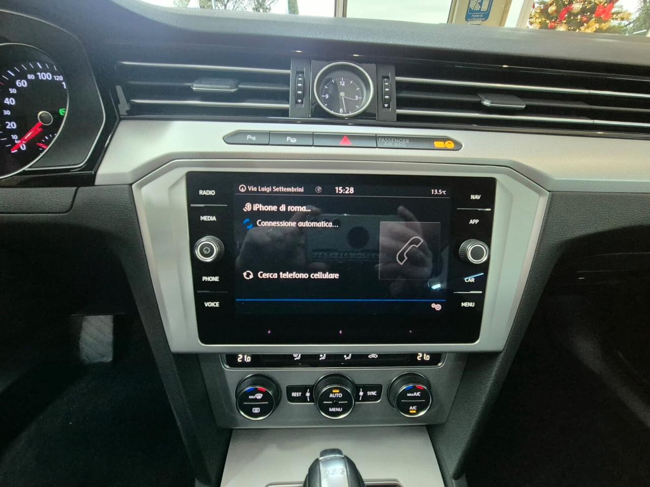 Volkswagen Passat Variant 1.6 TDI SCR DSG Business BMT