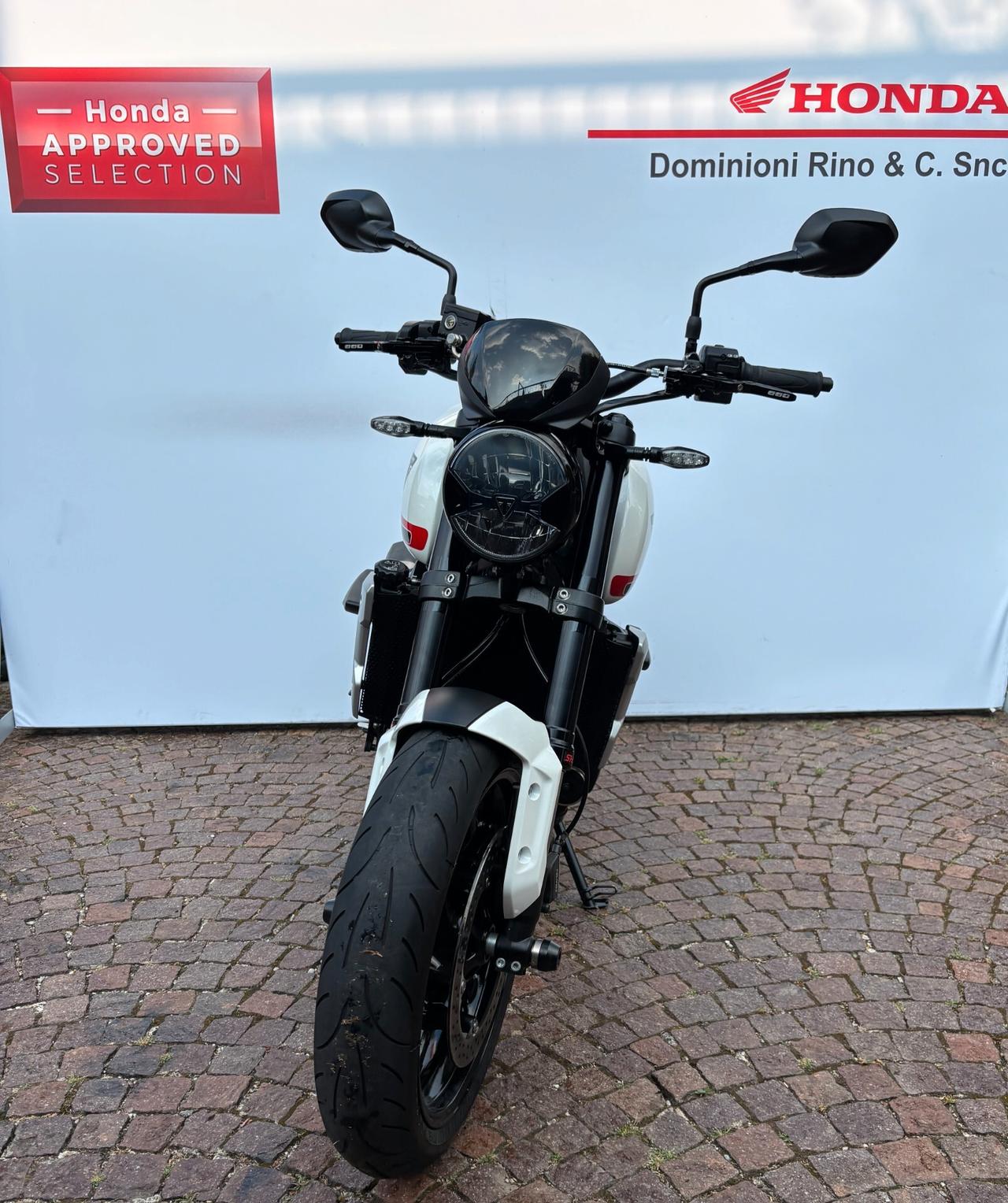 Triumph Trident 660