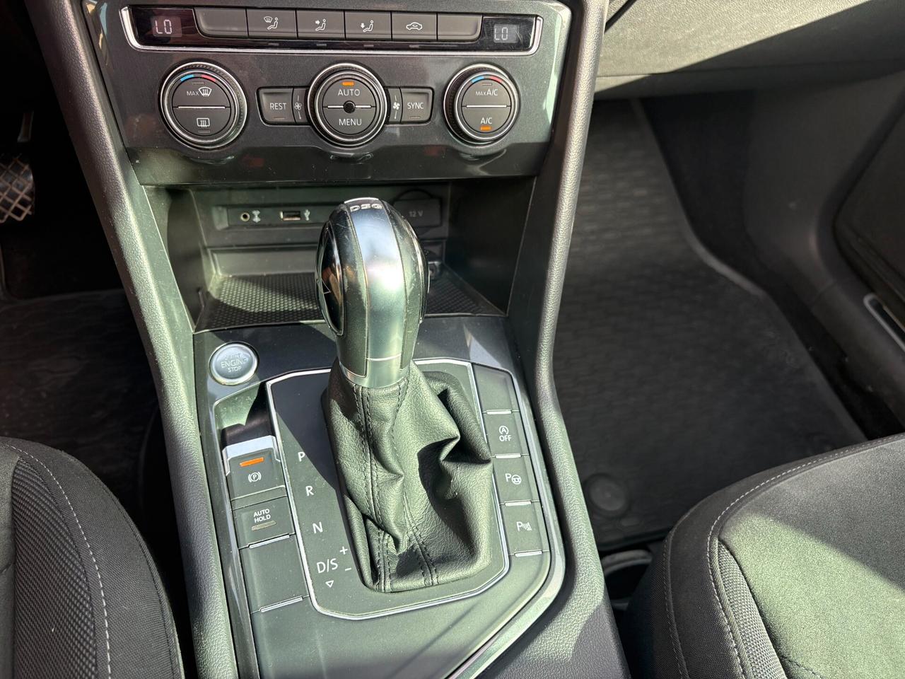 Volkswagen Tiguan 2.0 TDI SCR DSG R-LINE