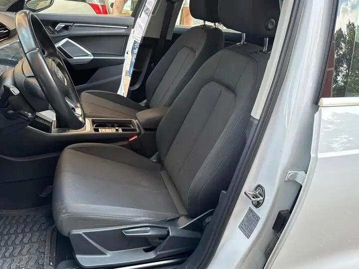 Audi Q3 35 TDI S tronic Business Advanced