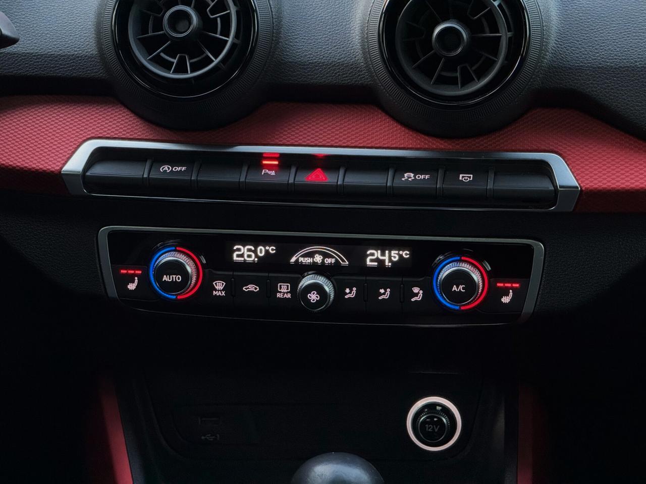 Audi Q2 30 TDI S line Edition S-tronic 116CV COCKPIT