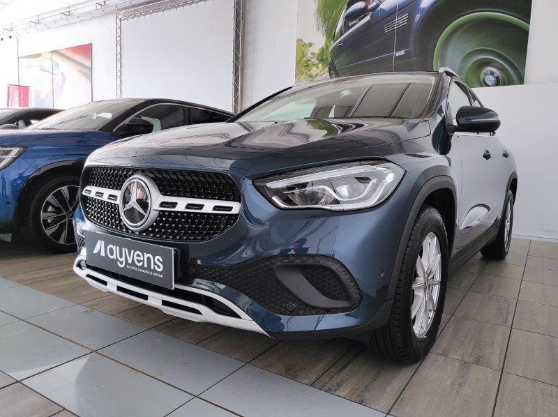 Mercedes-Benz GLA (H247) - GLA 200 d Automatic Business