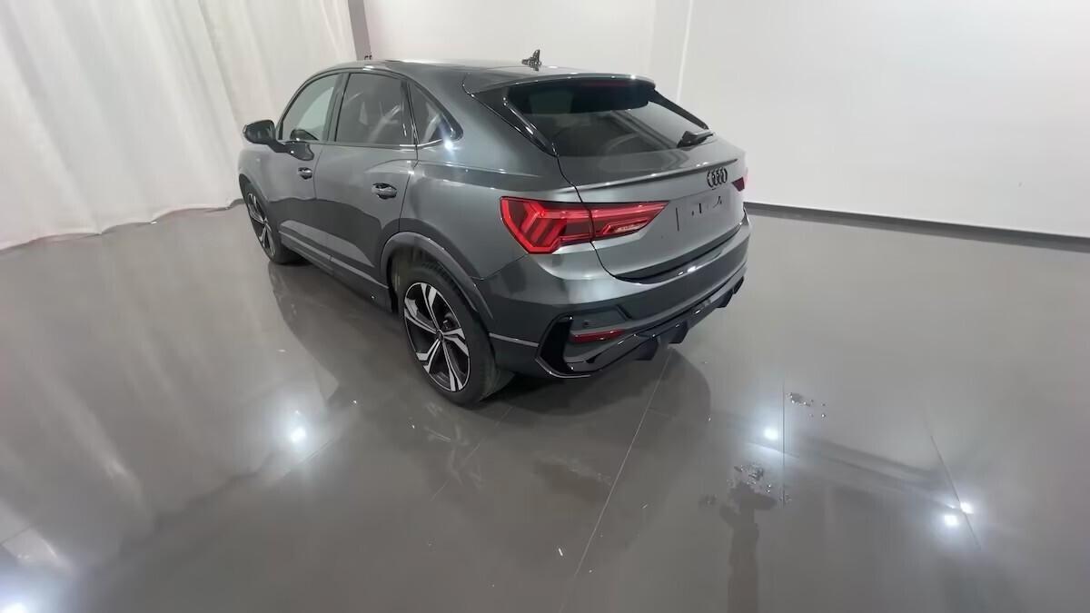 Audi Q3 SPB 35 TDI S tronic Identity Black