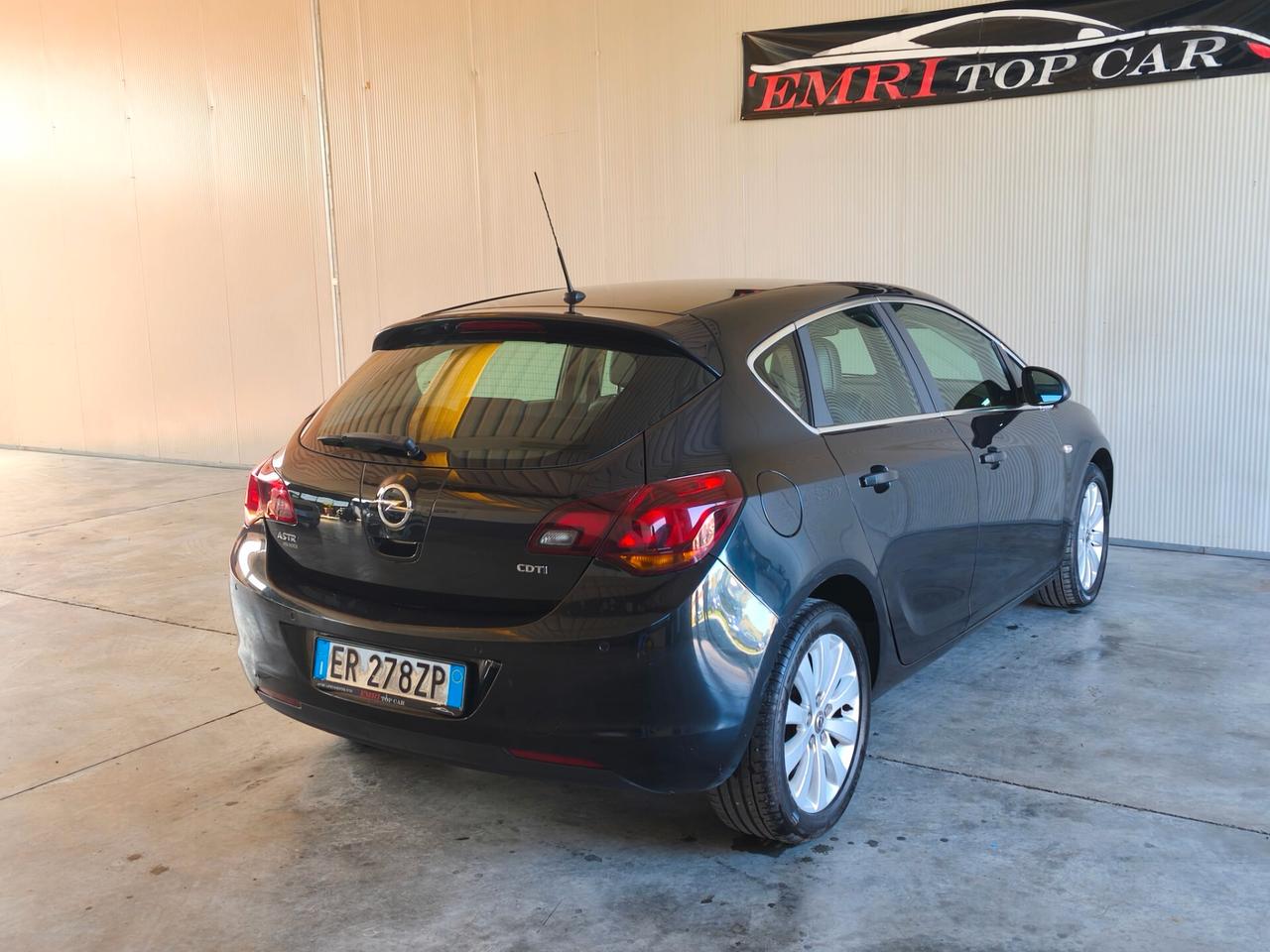 Opel Astra 1.7 CDTI 110CV 5 porte