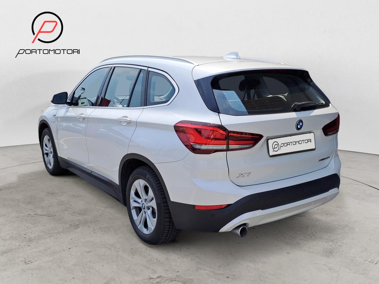 BMW X1 (F48) - X1 xDrive25e Business Advantage
