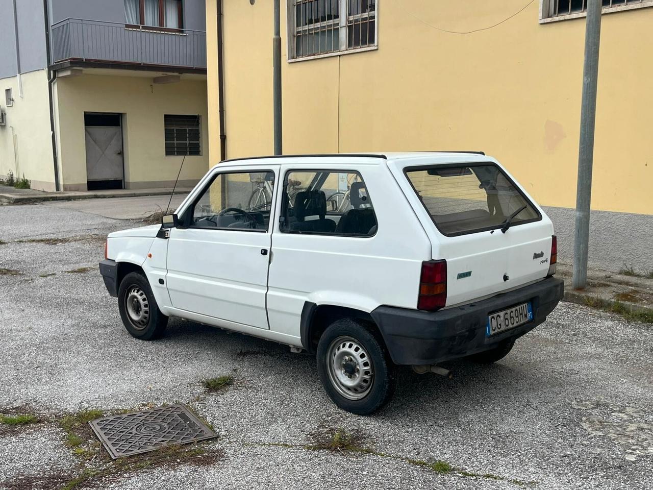 Fiat Panda 1100 fire