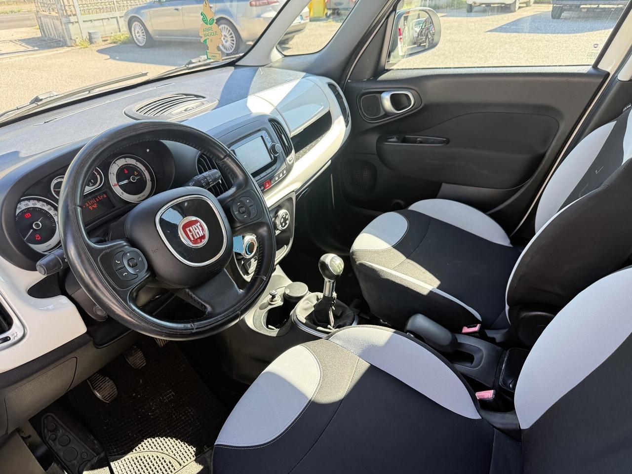FIAT 500L 1.3 MJT LOUNGE - ADATTA NEOPATENTATI