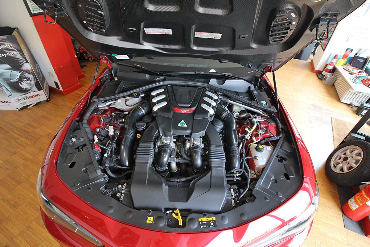 Alfa Romeo Giulia Quadrifoglio MANUALE 2.9 V6 Bi-Turbo