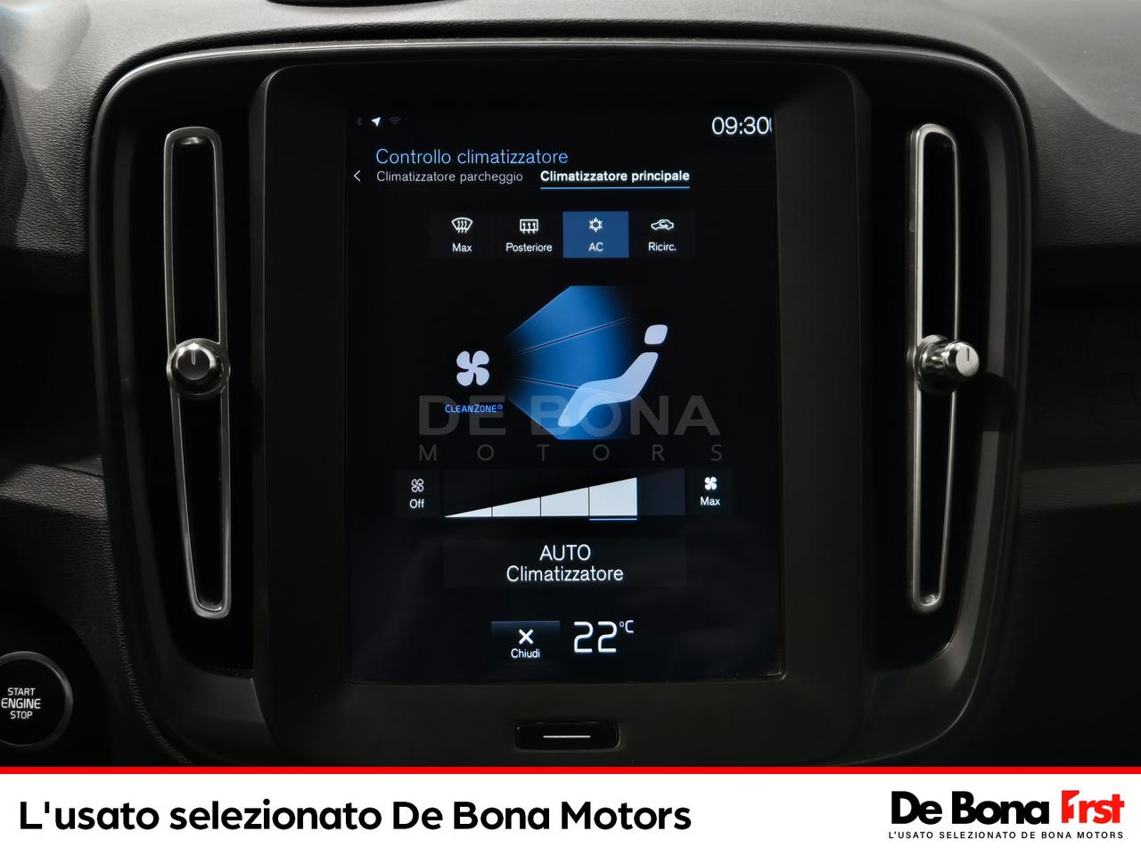 Volvo XC40 1.5 t3 momentum core 163cv my21