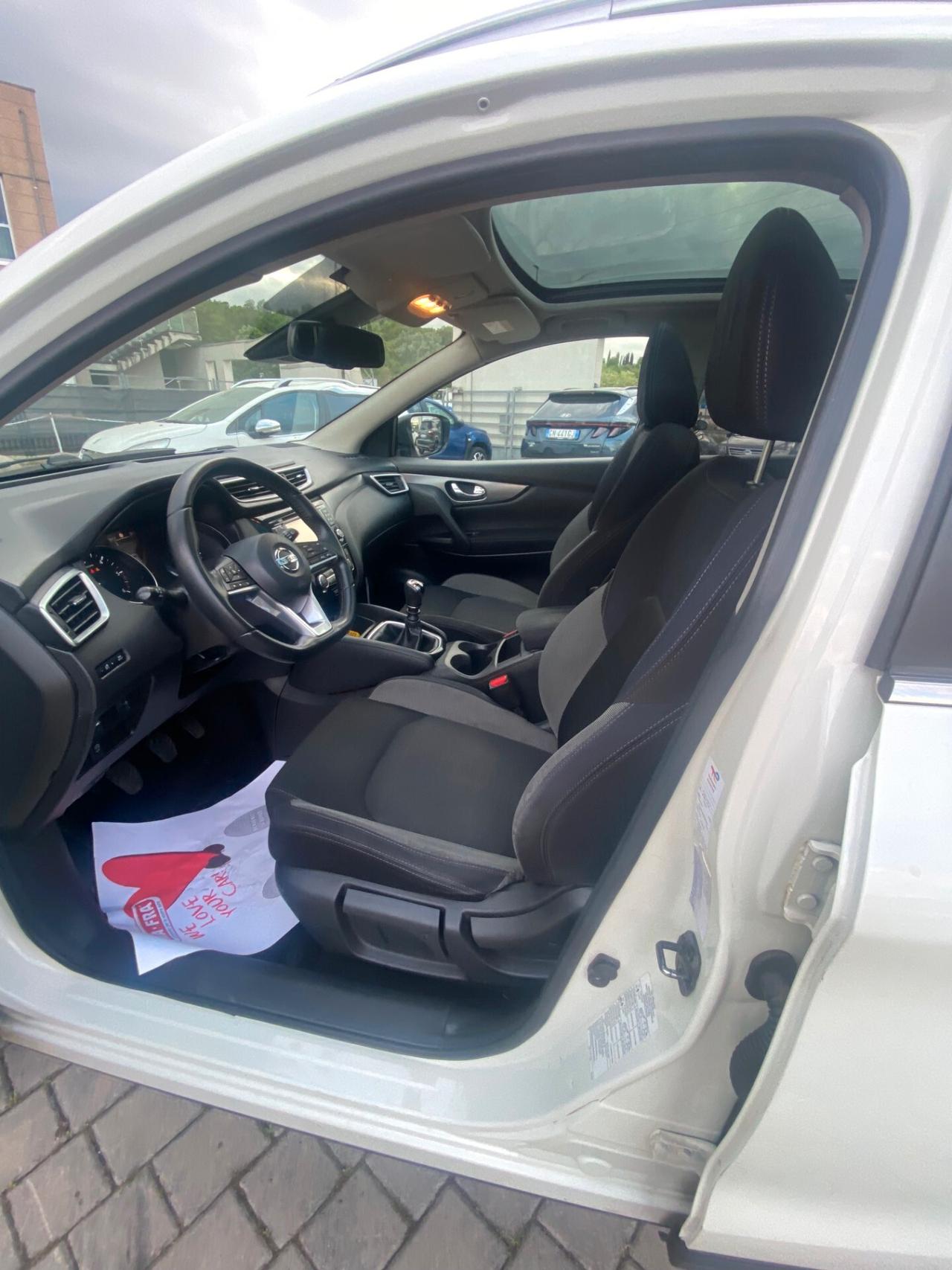 Nissan Qashqai 1.5 dCi Tekna