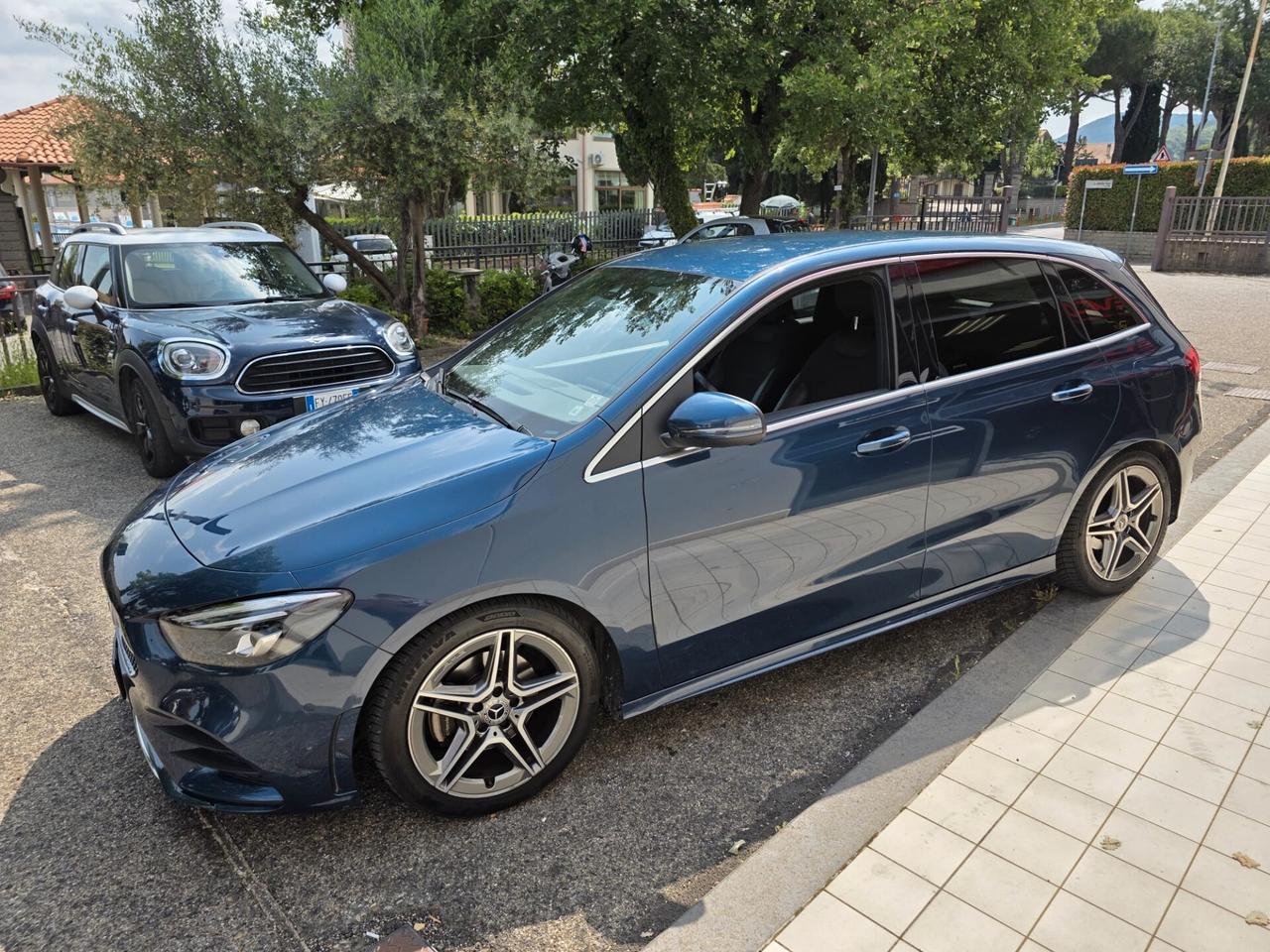 Mercedes-benz B 180 B 180 d Automatic Premium