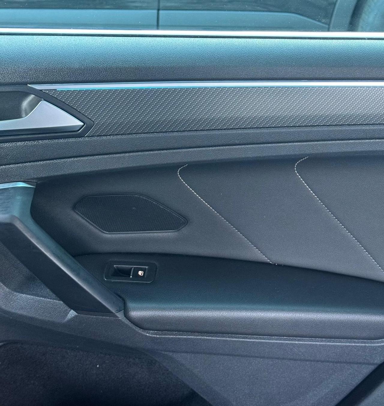 Volkswagen Tiguan 2.0 TDI 150 CV SCR DSG R-Line