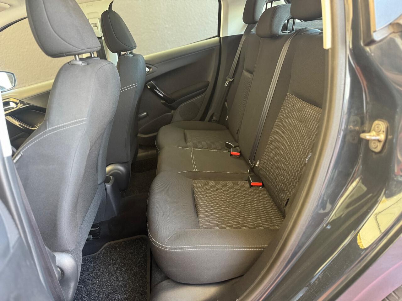 Peugeot 208 BlueHDi 75 5 porte Allure