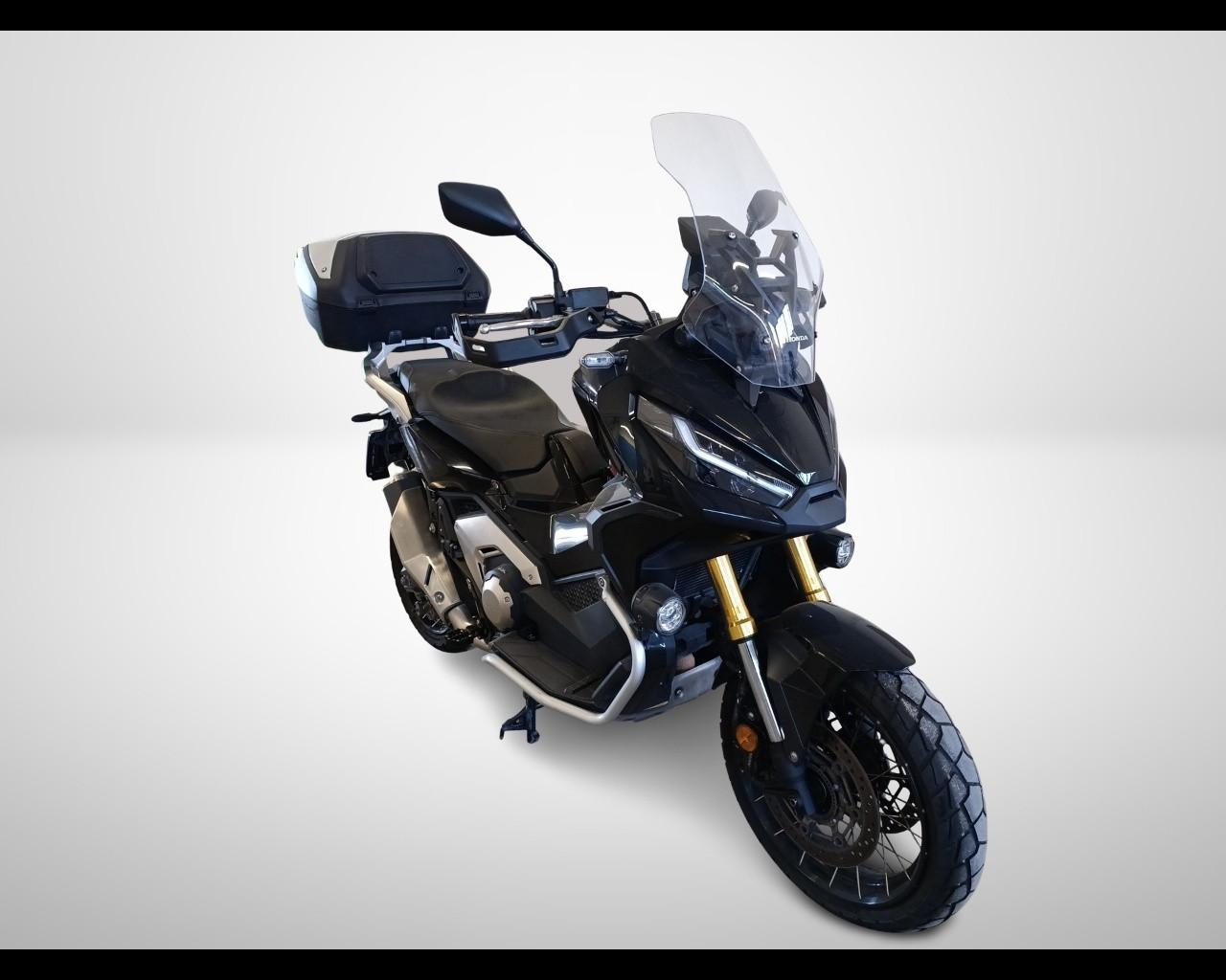 Honda X-ADV 750 - DCT Travel