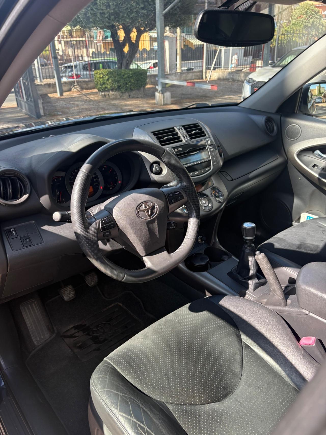 Toyota RAV 4 RAV4 2.2 D-4D 150 CV DPF Exclusive