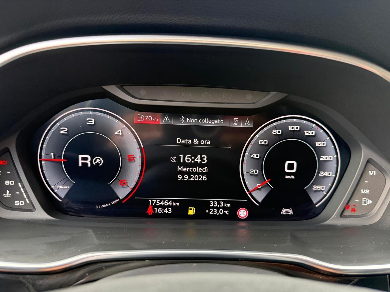 Audi Q3 2.0 TDI 150 CV S tronic line Edition