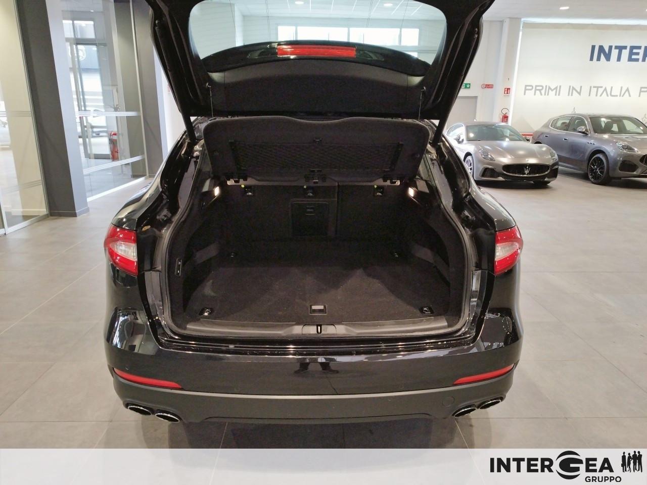 MASERATI Levante 3.0 V6 275cv auto