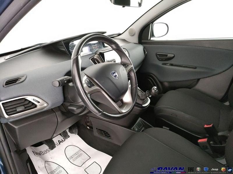 Lancia Ypsilon 1.0 FireFly 5 porte S&S Hybrid Gold