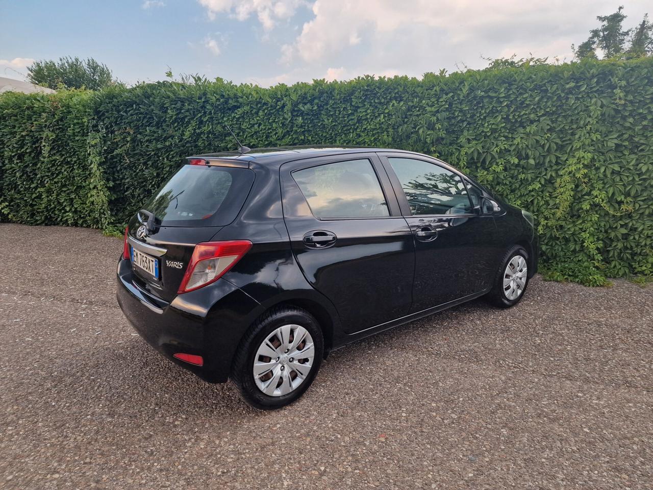 Toyota Yaris 1.3 5p Automatica