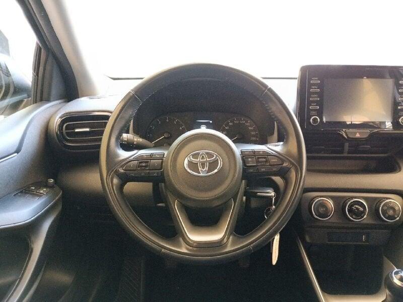 Toyota Yaris 1.0 5 porte Active