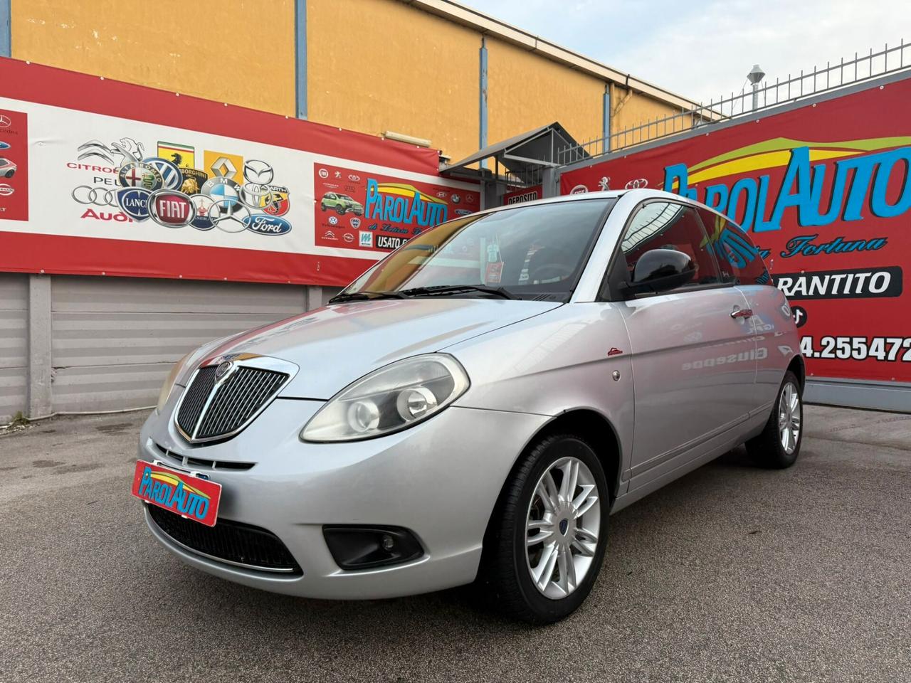 Lancia Ypsilon 1.2 69cv Unyca - 2012