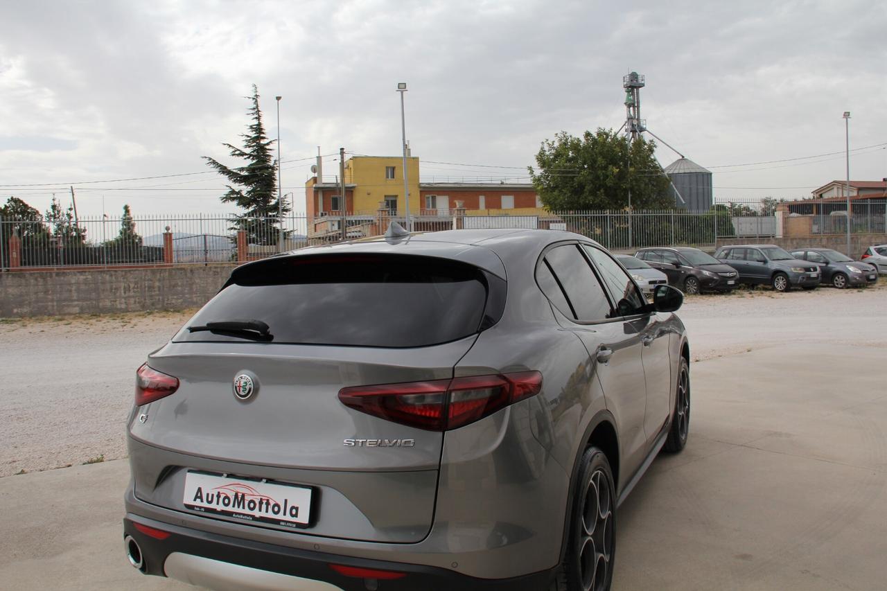 Alfa Romeo Stelvio 2.2 Turbodiesel 210 CV AT8 Q4 Executive