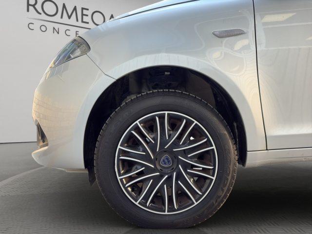 LANCIA Ypsilon 0.9 TwinAir Natural Power Ecochic Gold