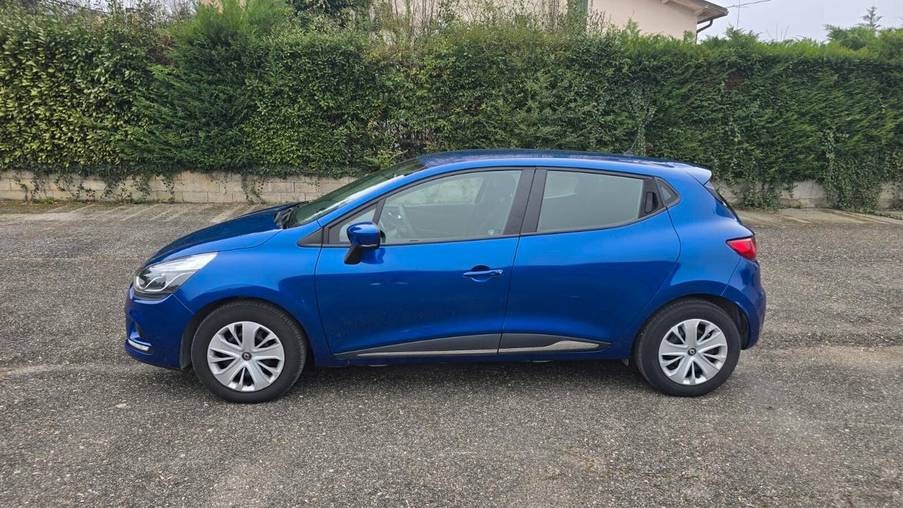 Renault Clio TCe 12V 90 CV GPL 5 porte Moschino Intens