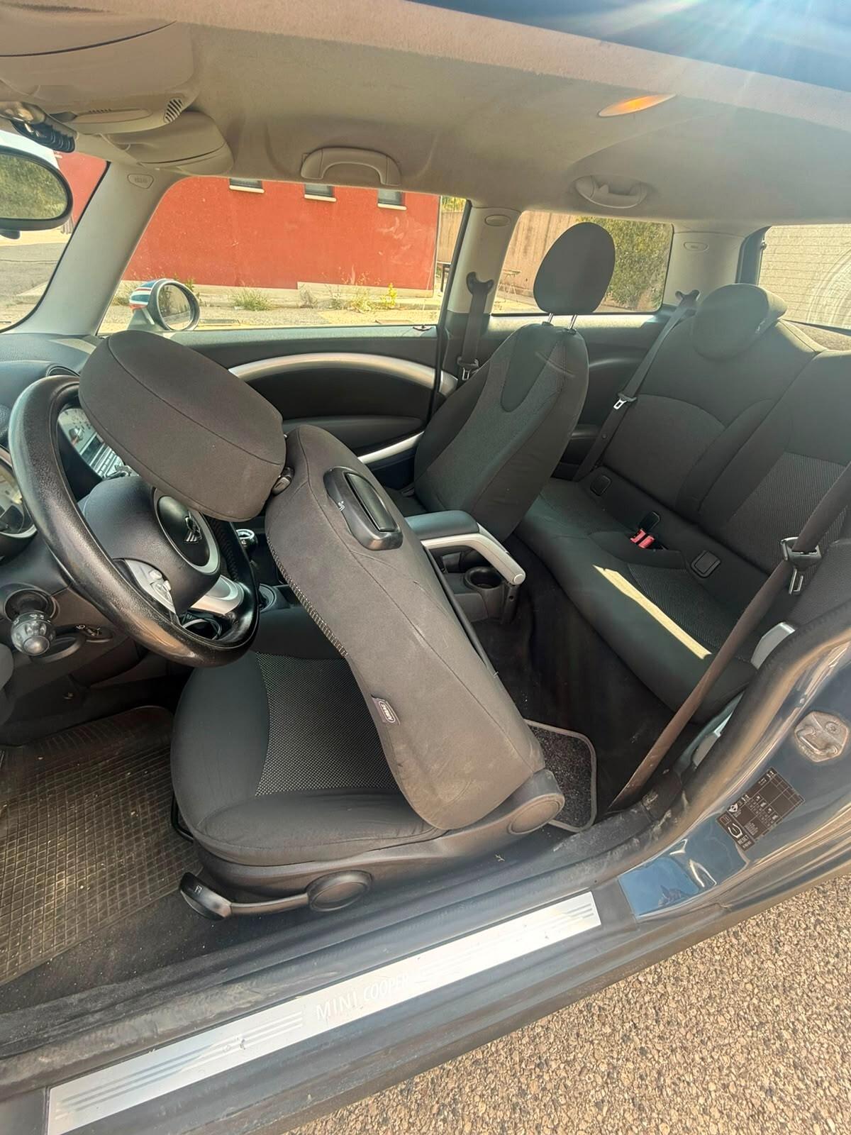 Mini 1.6 16V Cooper D