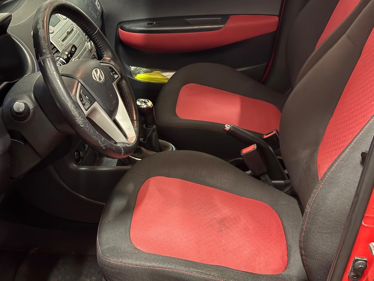 Hyundai i20 1.4 CRDi 5p. Sound Edition