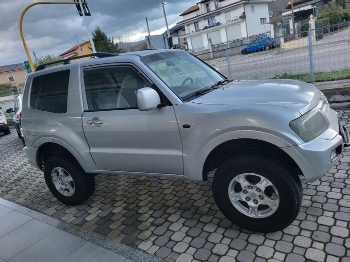 Mitsubishi Pajero 2.5 TDI 3P CORTO 4X4 + RIDOTTE BLOCCAGGIO CON LEVA "BOLLO 33 EURO"