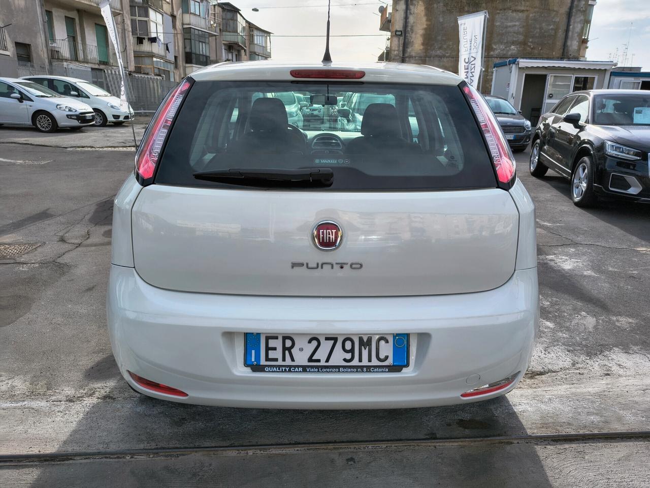 FIAT PUNTO UNICOPROPRIETARIO 1.4 BENZINA 2013