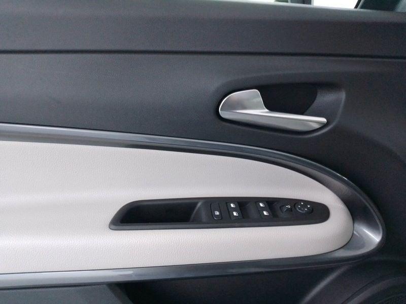 FIAT 600 1.2 hybrid La Prima 110cv auto