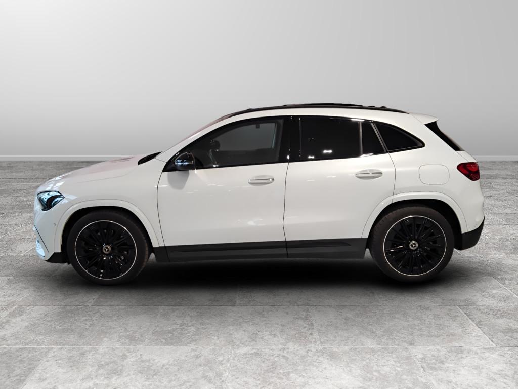Mercedes-Benz GLA-H247 2023 - GLA 200 d AMG Line Premium auto