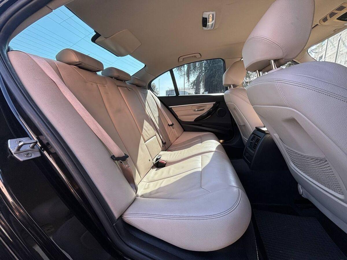 BMW Serie 3 Berlina 330e Luxury auto